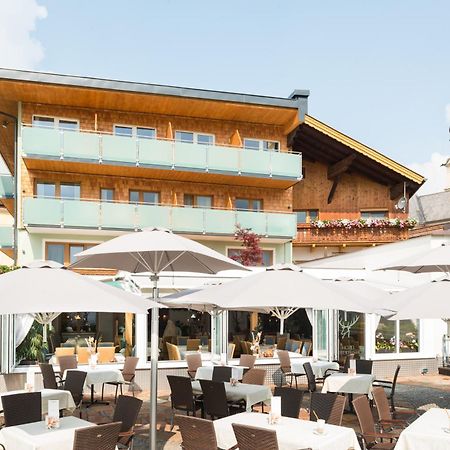 Hotel Hubertushof Lermoos Exterior photo
